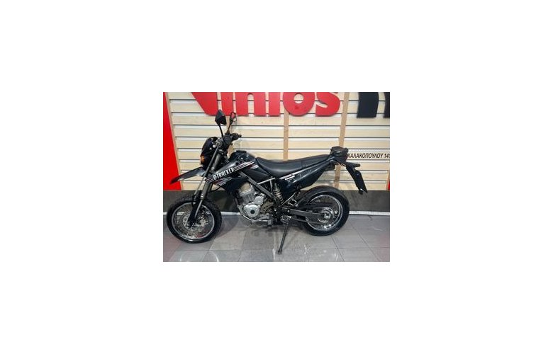 Kawasaki D-TRACKER 2015