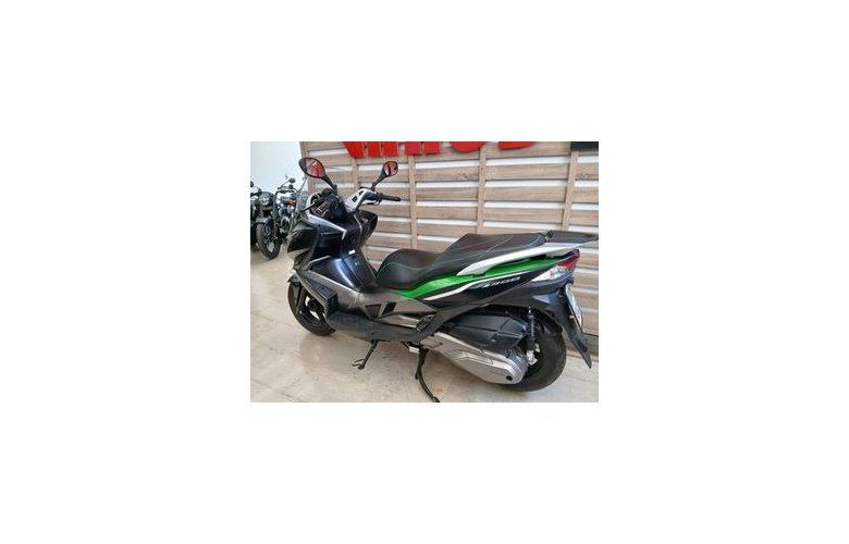 Kawasaki J 300 2015