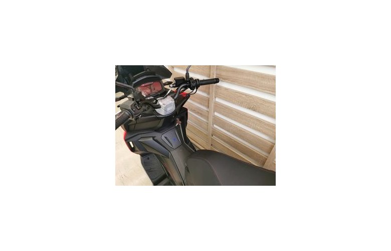 Aprilia SR GT 200 2025