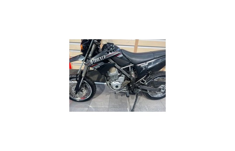 Kawasaki D-TRACKER 2015