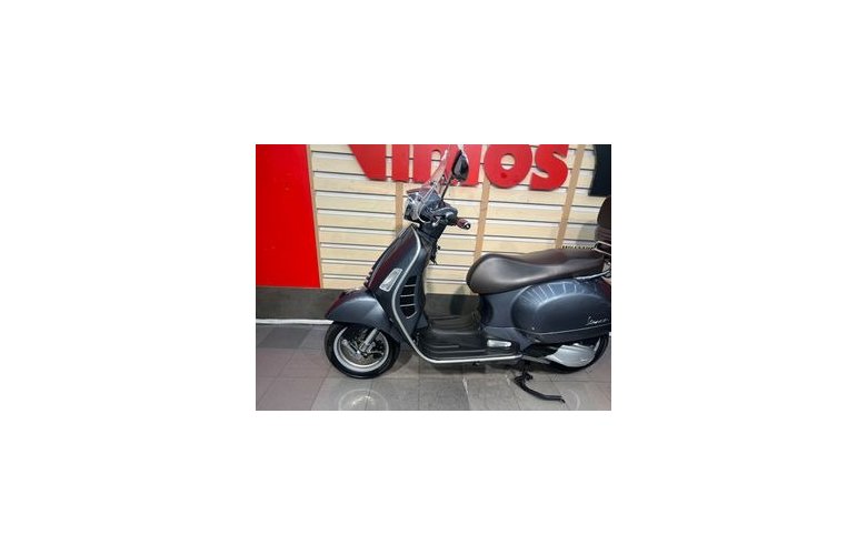 Vespa GTS 300 2022