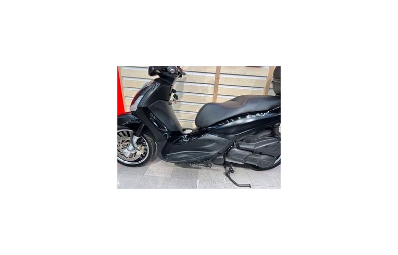 Piaggio Beverly 300i 2016