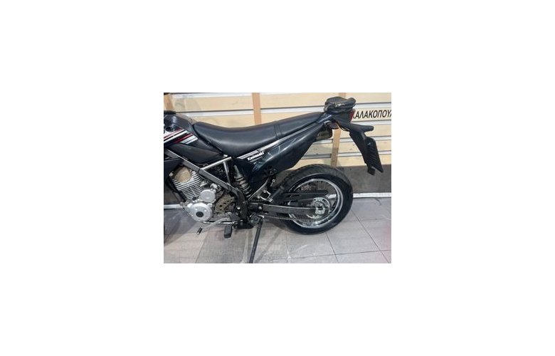 Kawasaki D-TRACKER 2015