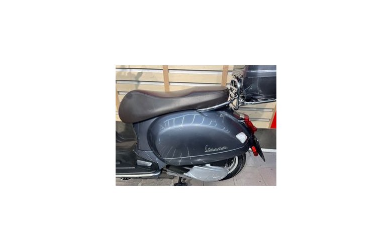 Vespa GTS 300 2022