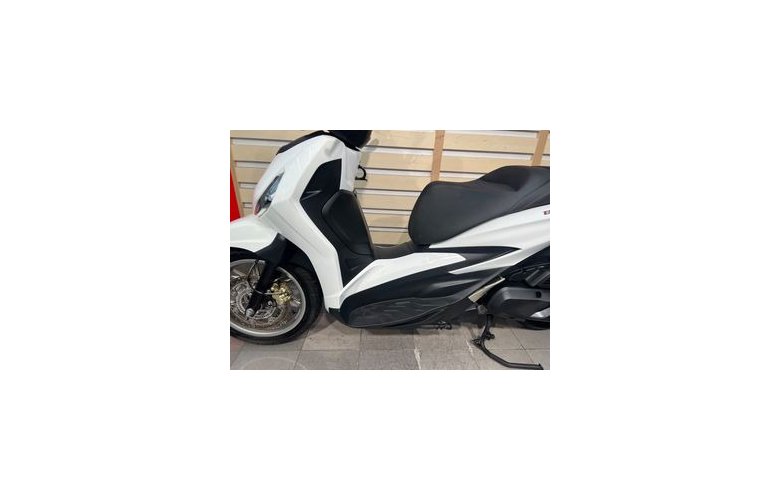 Piaggio Beverly 400 2023