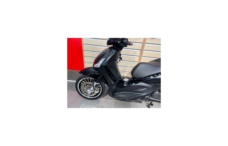 Piaggio Beverly 300i 2016