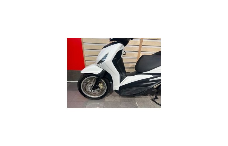 Piaggio Beverly 400 2023