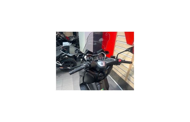 YAMAHA XMAX 300 2018