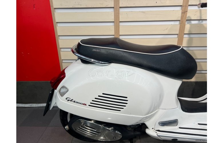 Vespa GTS 300 2012