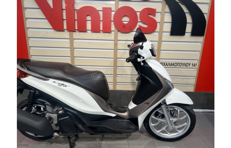 Piaggio Medley 150 2024