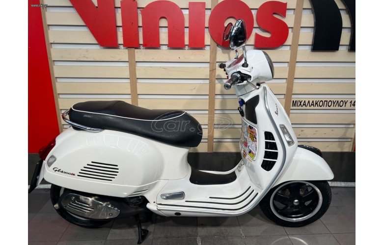 Vespa GTS 300 2012