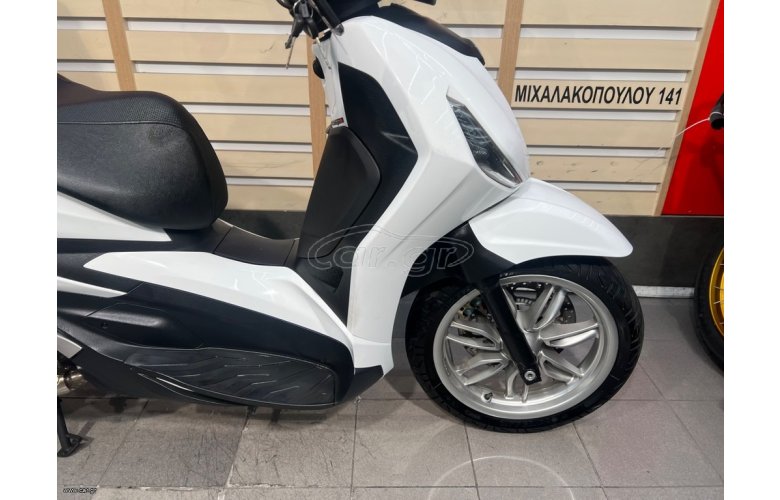 Piaggio Beverly 400 2021
