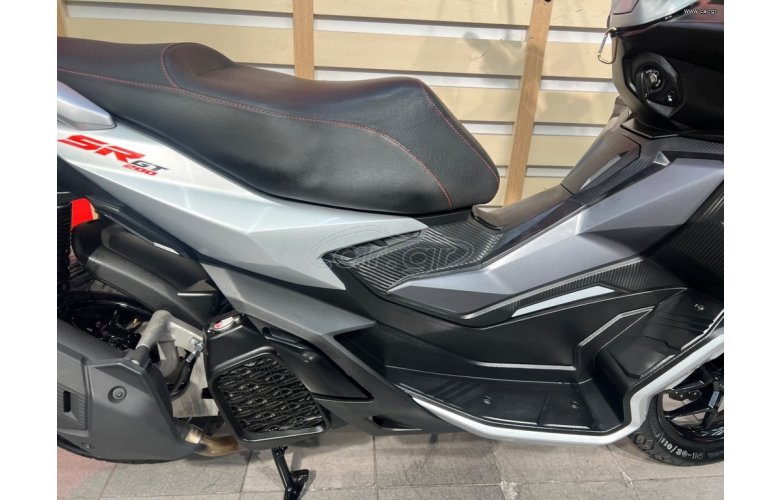 Aprilia SR GT 200 2022