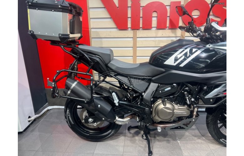 QJ Motor SRT 550 SX 2025 ΤΡΙΒΑΛΙΤΣΟ
