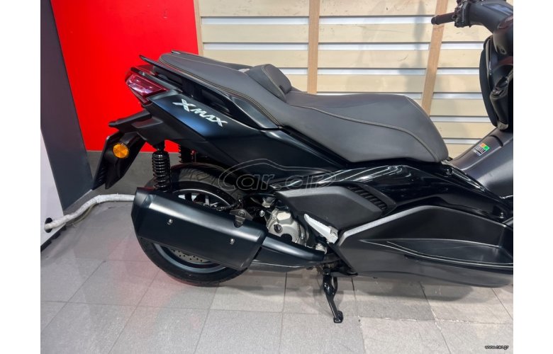 YAMAHA XMAX300 TECH '24
