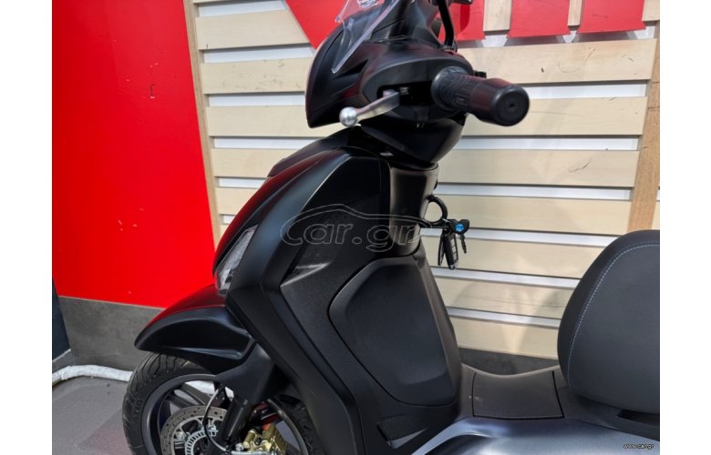 Piaggio Beverly 400 HPE S 2025