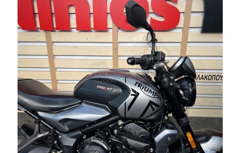 TRIUMPH TRIDENT660 '22
