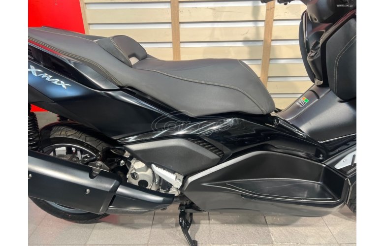 YAMAHA XMAX300 TECH '24