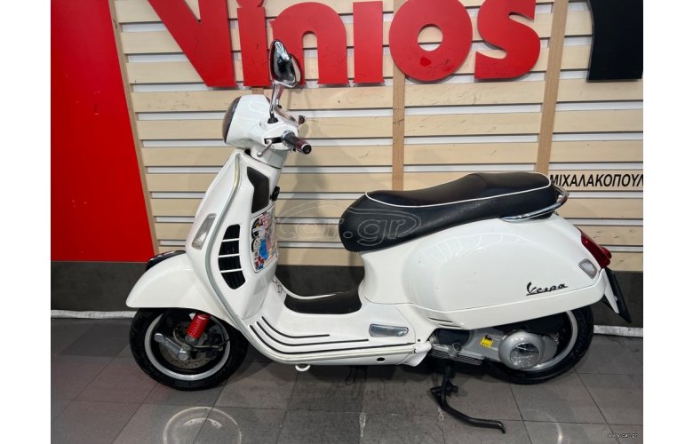 Vespa GTS 300 2012