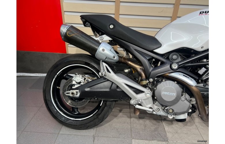 Ducati Monster 696 2008