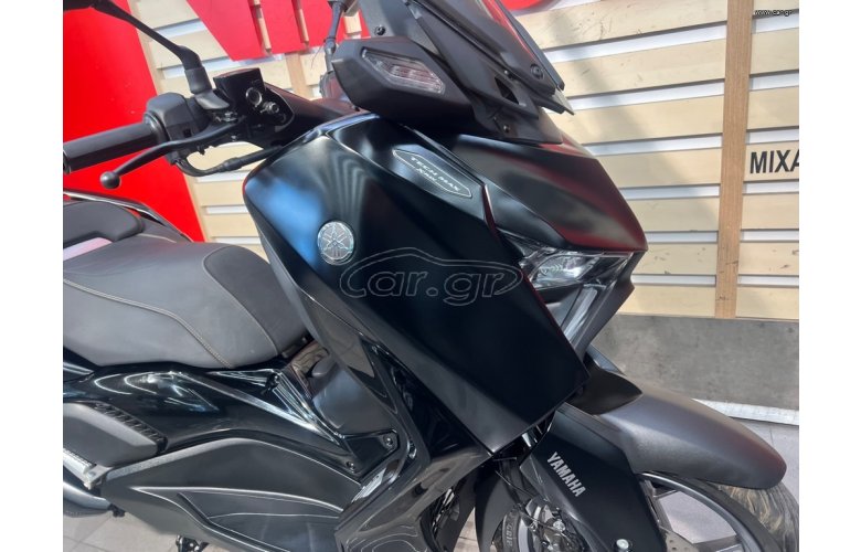 YAMAHA XMAX300 TECH '24