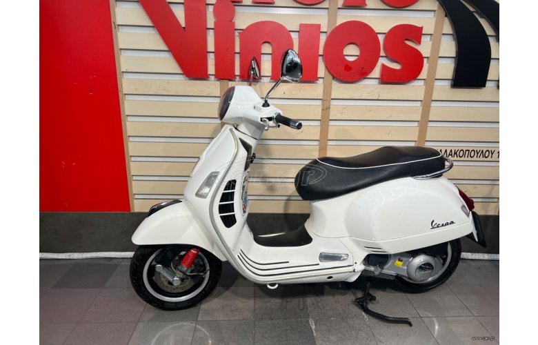 Vespa GTS 300 2012