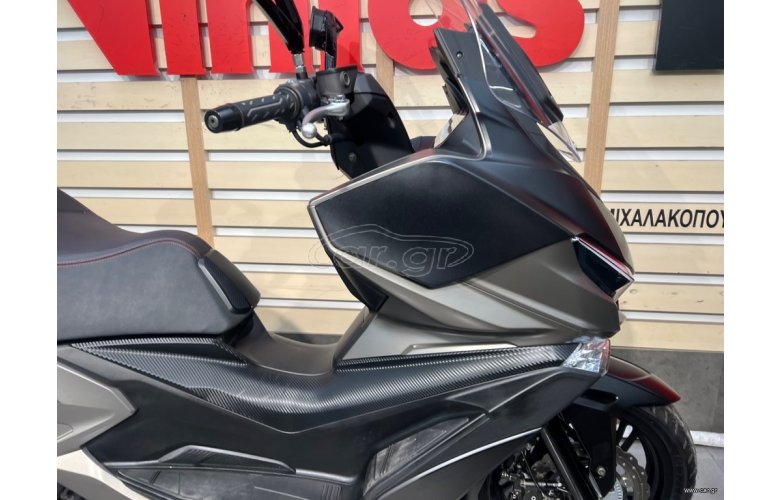 Kymco Xciting 400i 2023 VS