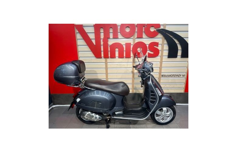 Vespa GTS 300 2022