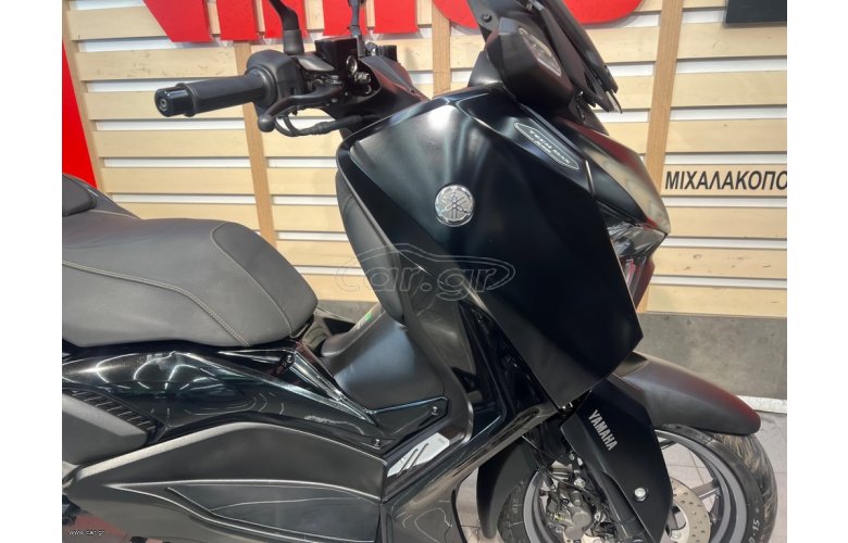 YAMAHA XMAX300 TECH '24