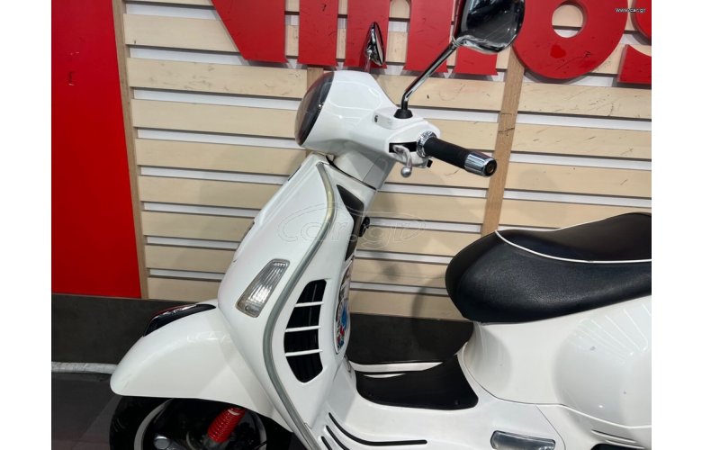 Vespa GTS 300 2012