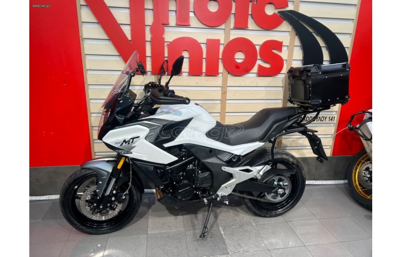 CFmoto 700 MT 2023