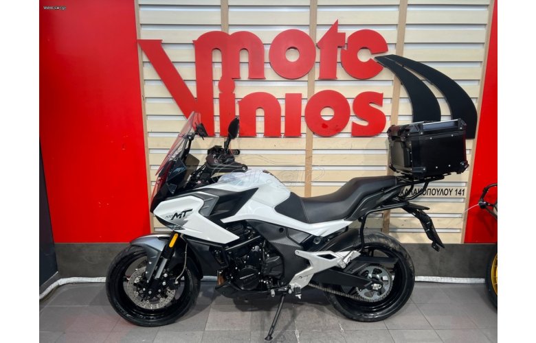 CFmoto 700 MT 2023