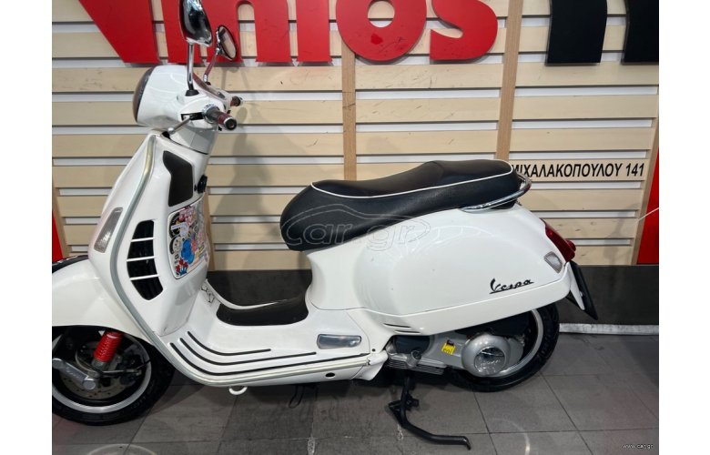 Vespa GTS 300 2012