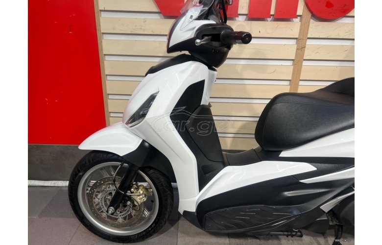 Piaggio Beverly 400 2021