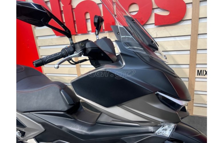Kymco Xciting 400i 2023 VS
