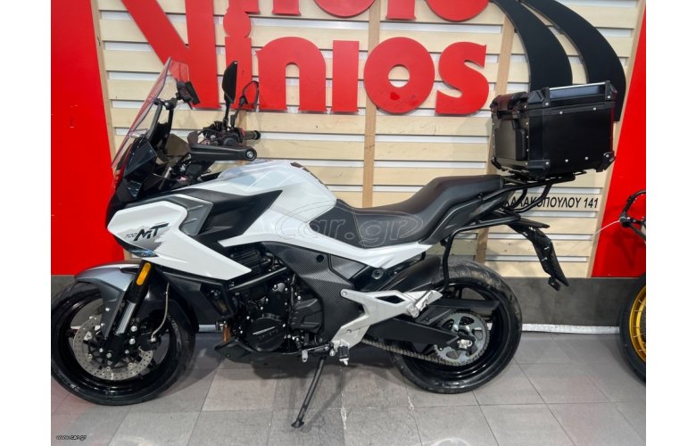 CFmoto 700 MT 2023