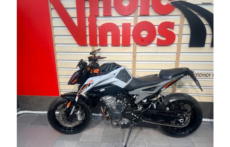 KTM 790 Duke 2023