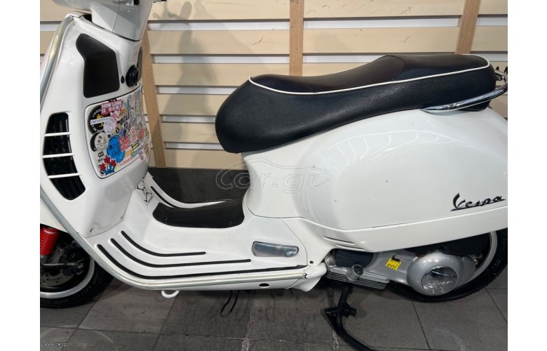 Vespa GTS 300 2012