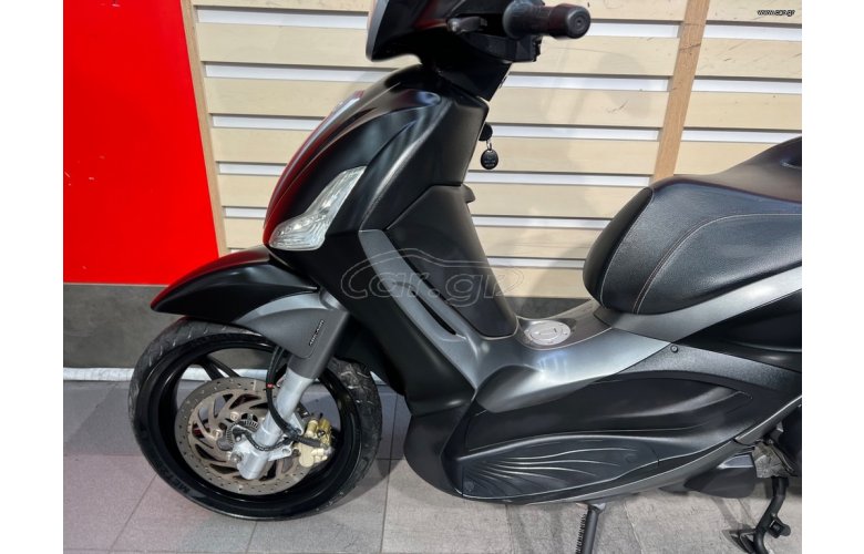 Piaggio Beverly 350 2016