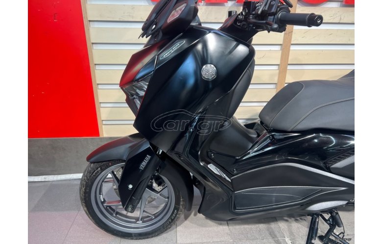 YAMAHA XMAX300 TECH '24