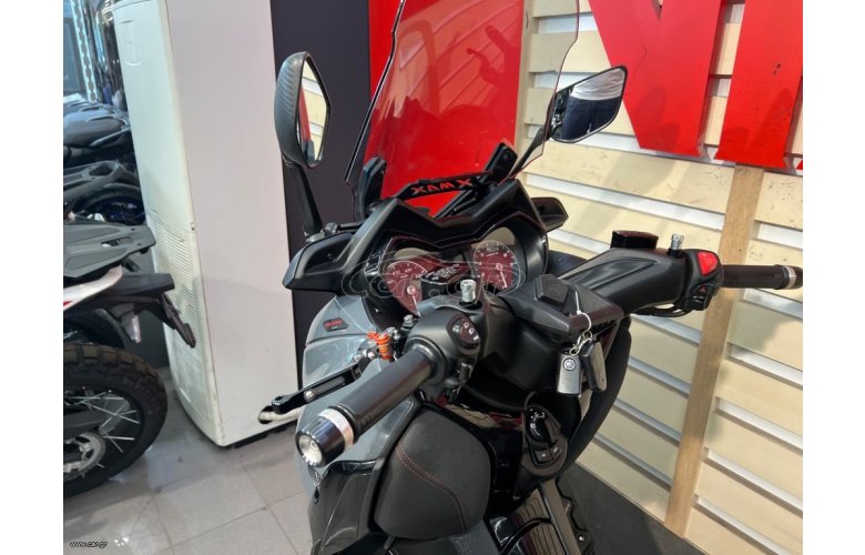 YAMAHA XMAX300 TECH MAX '22