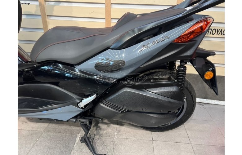 YAMAHA XMAX300 TECH MAX '22