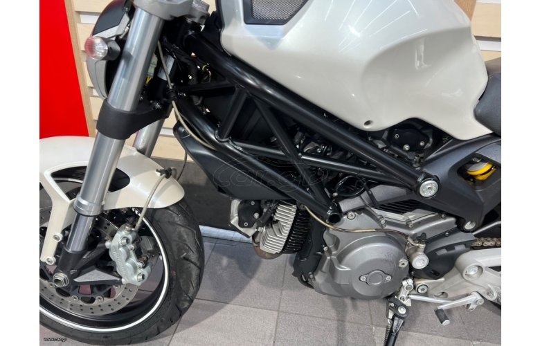 Ducati Monster 696 2008
