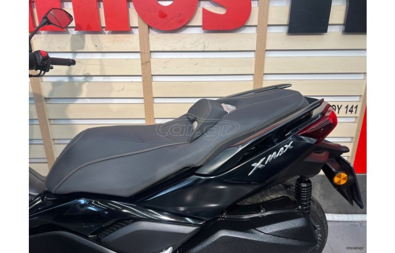 YAMAHA XMAX300 TECH '24