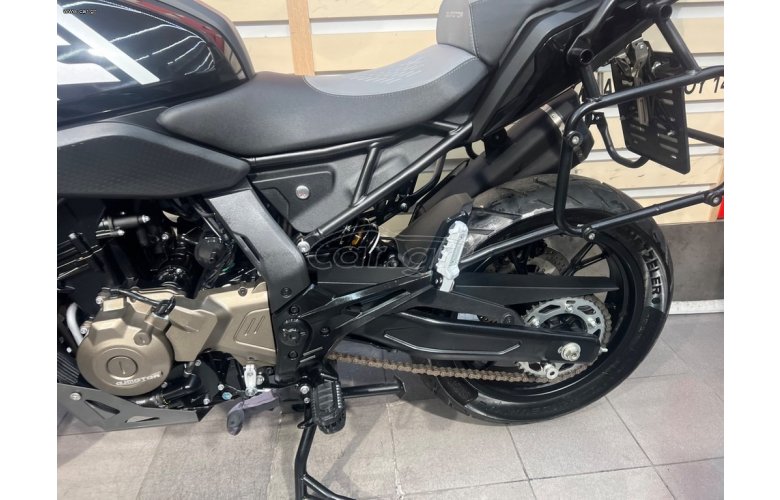 QJ Motor SRT 550 SX 2025 ΤΡΙΒΑΛΙΤΣΟ