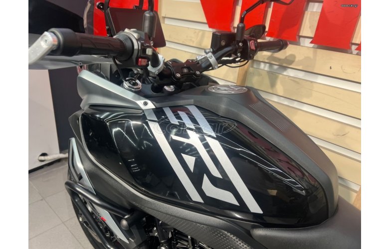 QJ Motor SRT 550 SX 2025 ΤΡΙΒΑΛΙΤΣΟ