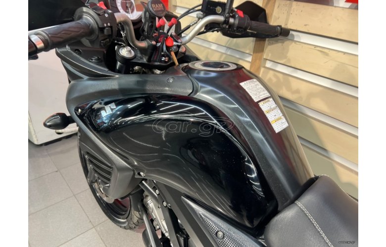 SUZUKI VSTROM 650 '12