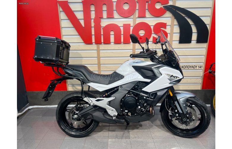 CFmoto 700 MT 2023
