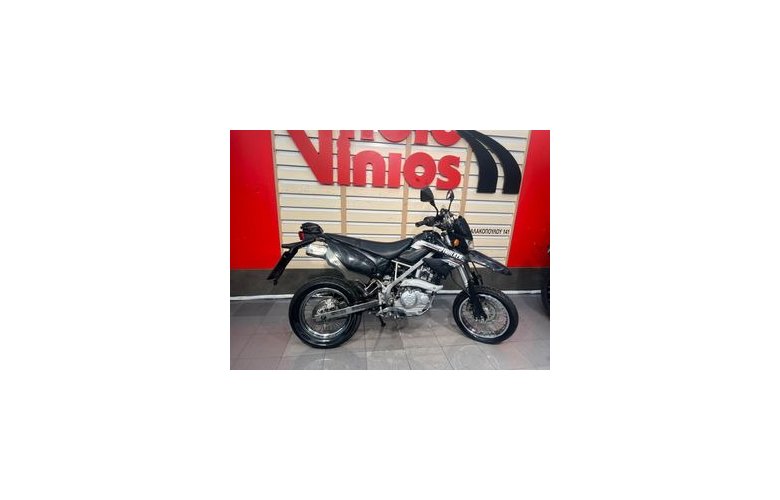 Kawasaki D-TRACKER 2015