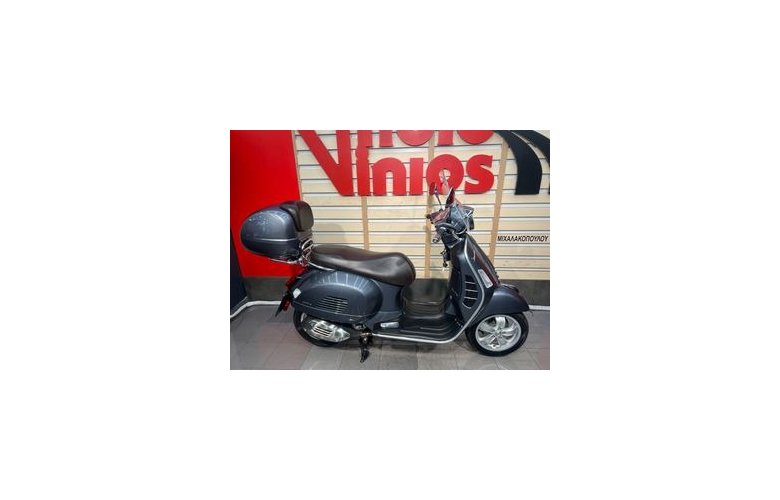 Vespa GTS 300 2022